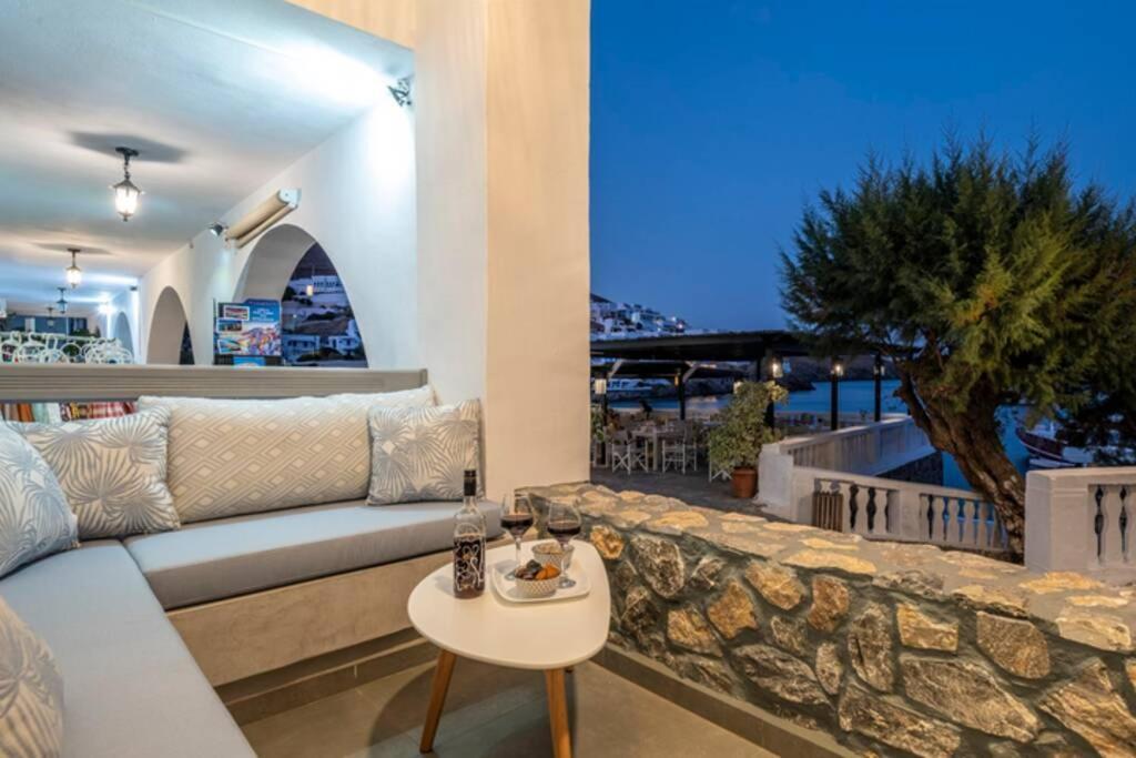 Casa Tholari Al Mare Villa Pera Gyalos Buitenkant foto