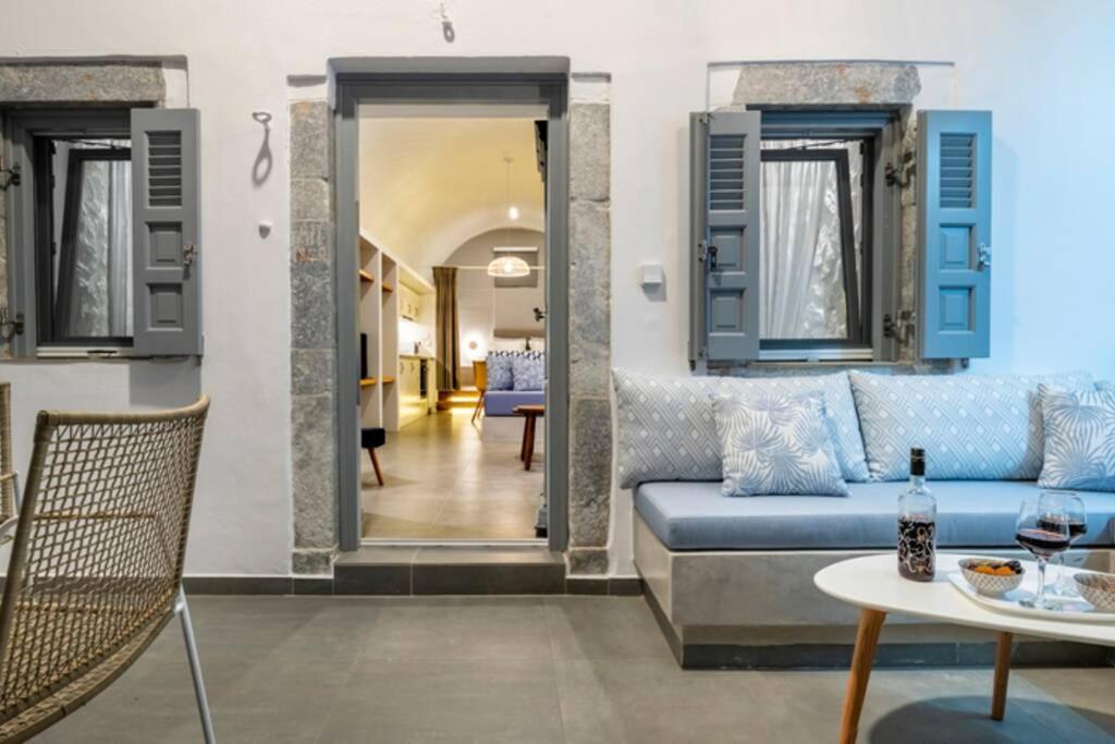 Casa Tholari Al Mare Villa Pera Gyalos Buitenkant foto